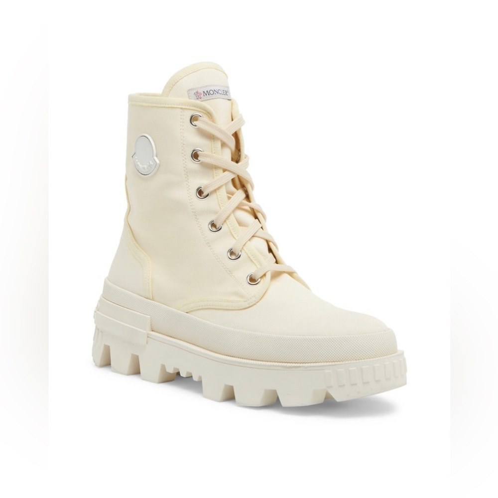 Moncler Pyla Water Repellent Bootie (36)w white